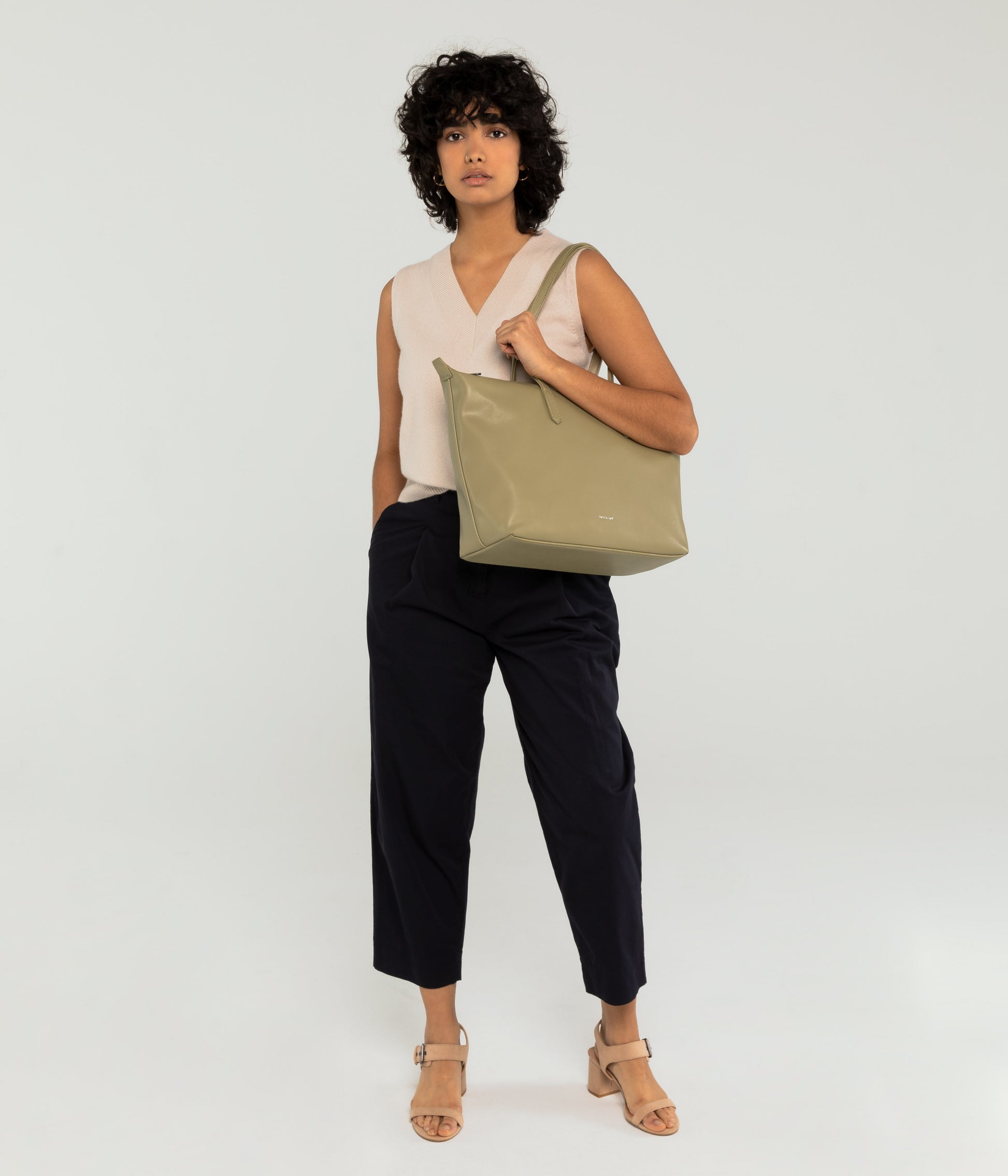 variant:: lierre -- abbi loom lierre