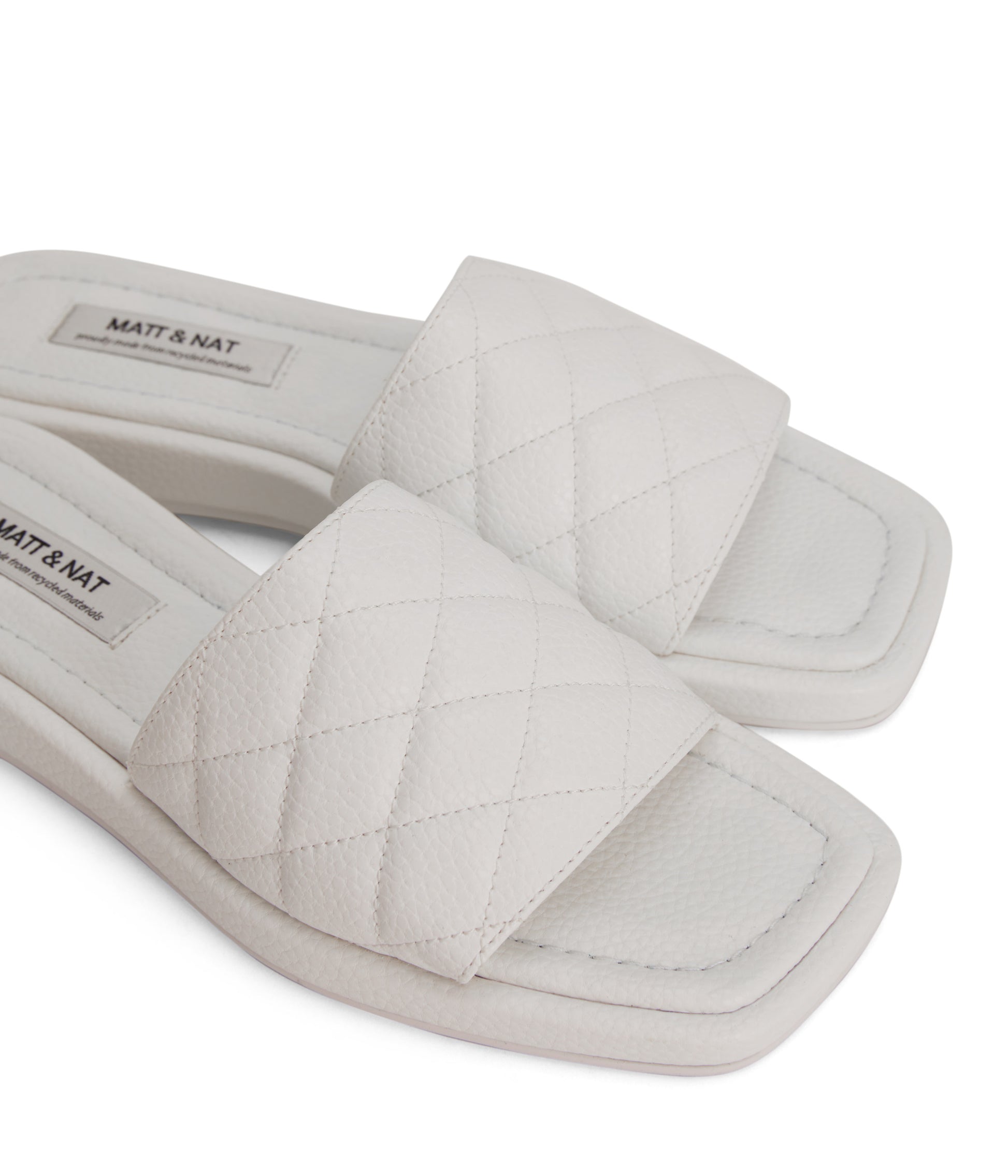 variant:: blanc -- brie shoe blanc